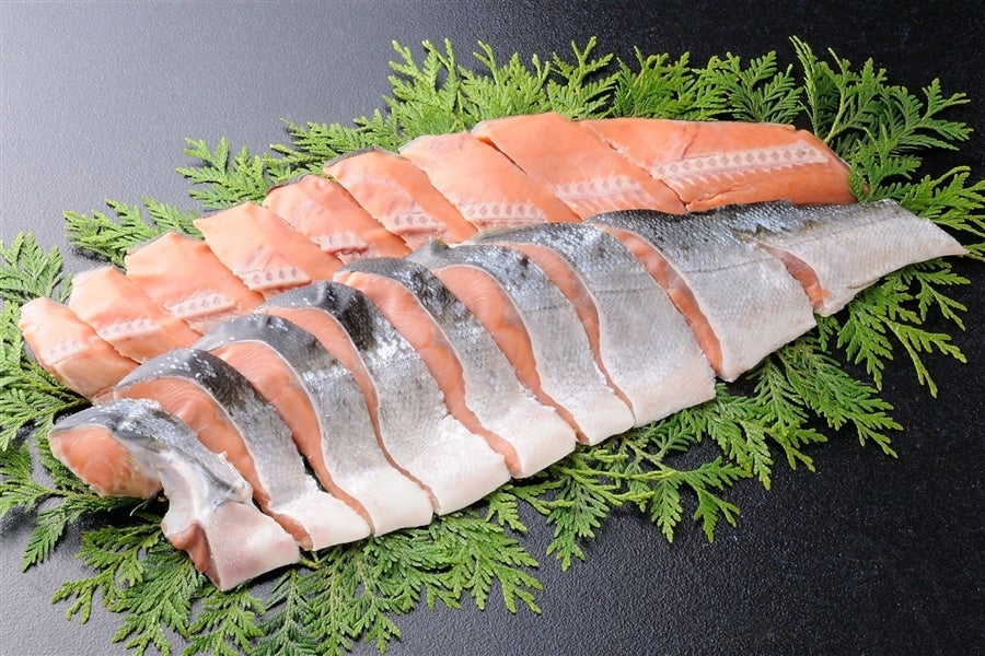 産地直送 通販 お取り寄せ北海道産新巻鮭切身１ ８ｋｇ 甘口 ｊａ新おたる紹介 ｊａタウン