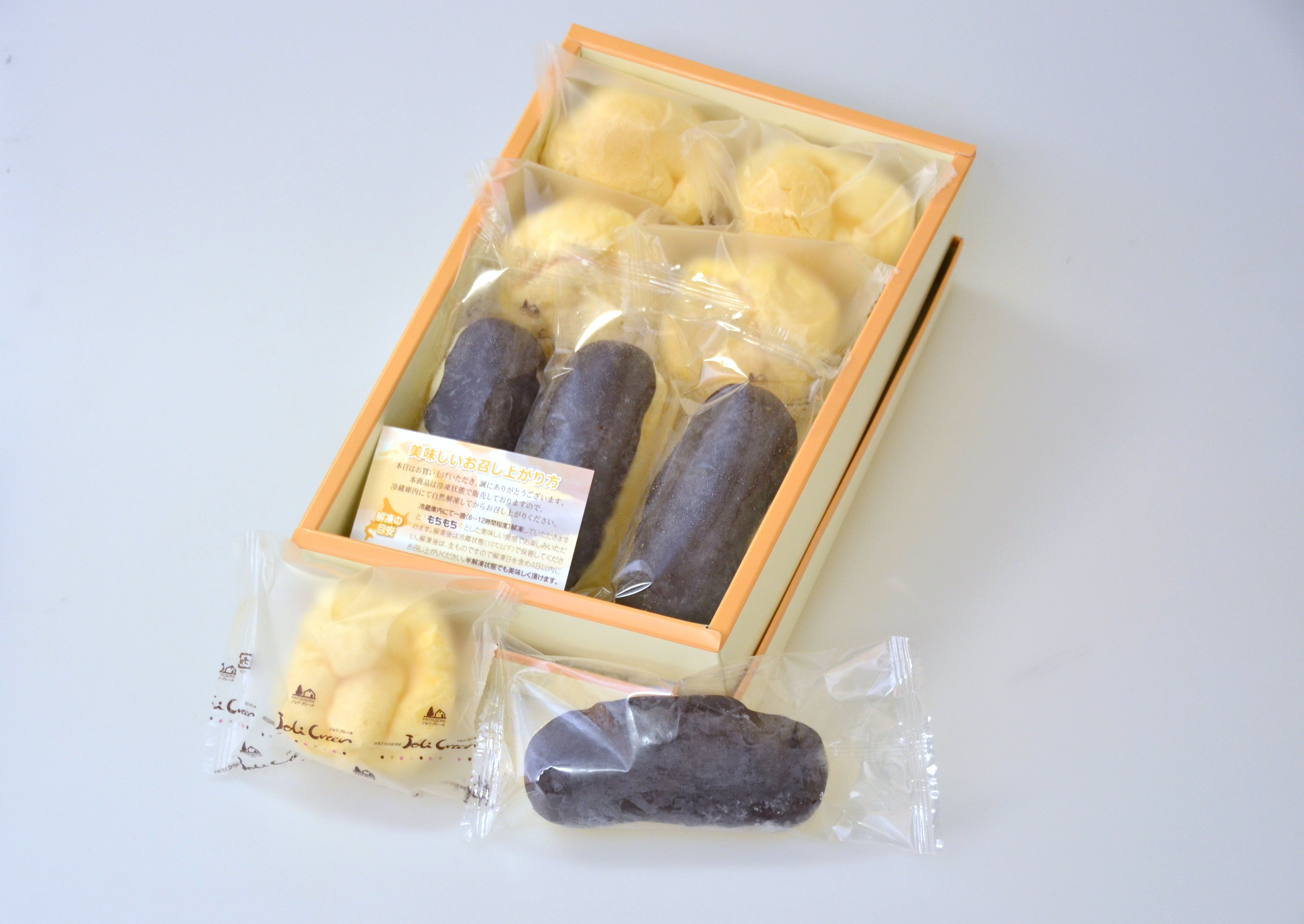 もちみる＊*購入後のメッセージ必須!!様 下田土産の新スイーツ下田ミルクもち 8個入×1箱 - 静岡県下田市