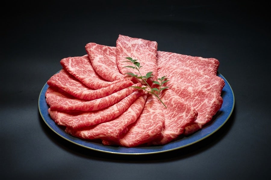 【12月1日ごろ発送】とやま和牛・酒粕育ち(肩ロース肉)すき焼き用 500g