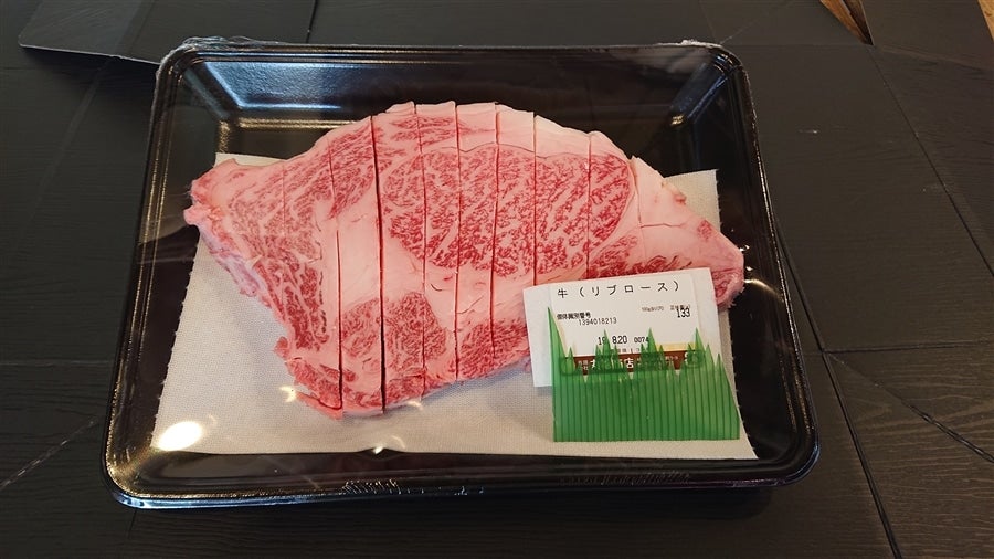 血統から厳選 雌の飛騨牛肩ロース薄切り 三越伊勢丹オンラインストア 公式