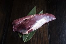 兵庫県産鹿肉　鹿外モモ　ブロック 　801-850g　EXX　ジビエ　シカ肉