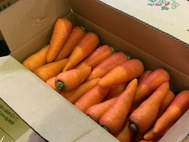 4月限定)福岡県田主丸町産「春にんじん」 2Lサイズ 10kg 4月限定)福岡県田主丸町産「春にんじん」 2Lサイズ 10kg