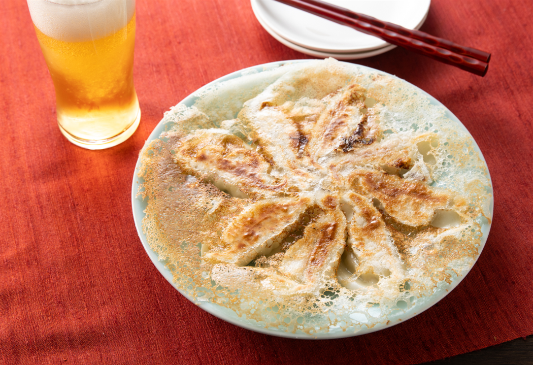 お中元】黒毛和牛肉味噌付き！餃子詰め合わせセット(送料込み): お肉の