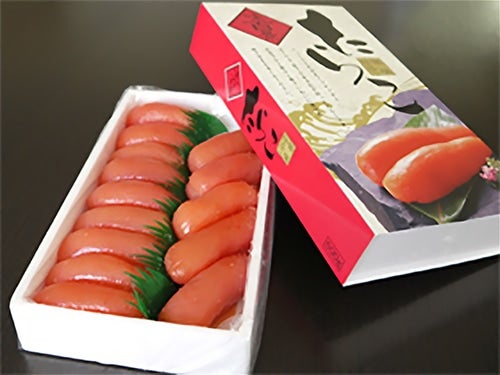 化粧箱にきれいに並んだ 甘塩たらこ 切れ子