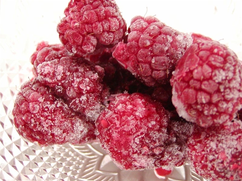 <strong>【新商品のお知らせ！】冷凍ラズベリー10kg　加工用</strong><br>
宮城県石巻市で栽培されたラズベリーを冷凍でお届けします。
宝石を思わせる真っ赤なラズベリー♪甘酸っぱい香りが広がりますよ。
